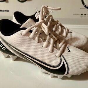 Nike Vapor Edge football cleats  Size 2.5Y
